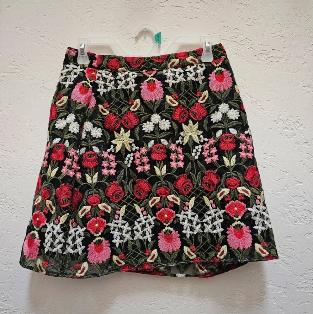 Lucy Paris Chic Floral Embroidered A-line Skirt